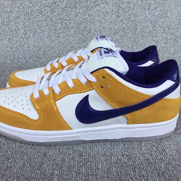 Nike SB Dunk Low Laser Orange - Picture 4 of 8
